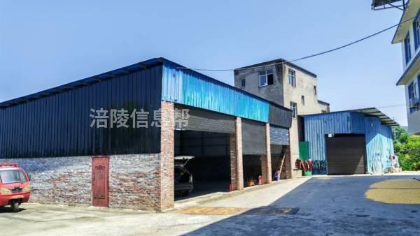 厂房仓库出租，进出城方便  有回电